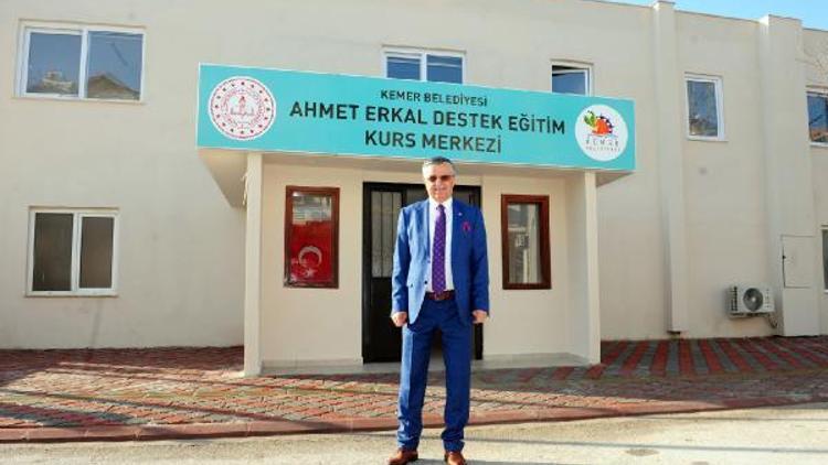 Ahmet Erkal Eğitim Kursunda çevrimiçi eğitime geçiliyor
