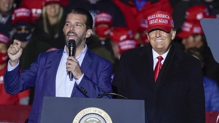 ABD Başkanı Trumpın oğlu Donald Trump Jr. Kovid-19a yakalandı