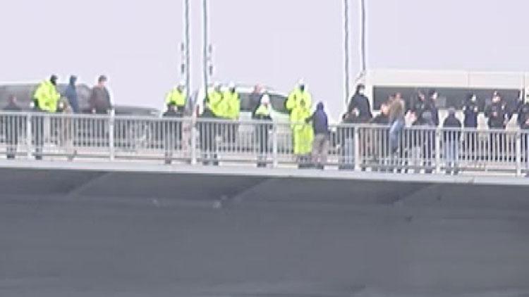 Son dakika... 15 Temmuz Şehitler Köprüsünde şok 2 kişi intihar girişiminde bulundu