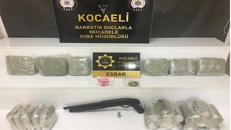 Kocaeli’de 11 kilo 900 gram esrar ele geçirildi