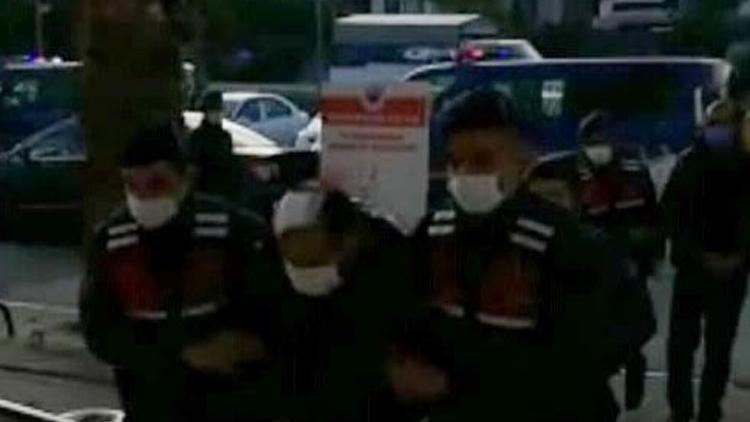 İzmirde mandalina bahçesinde bulunan cesede 3 gözaltı