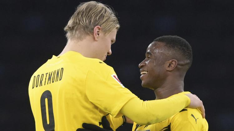 Haaland hat-trick yaptı, Borussia Dortmund fark attı