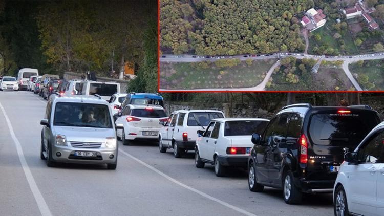 Kilometrelerce kuyruk oluştu... Dronla havadan görüntülendi