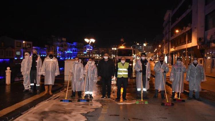 Amasyada cadde ve sokaklar dezenfekte ediliyor