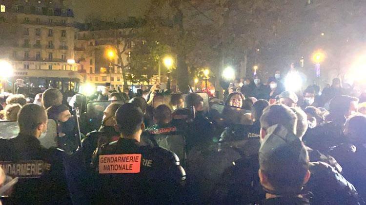 Paris’in göbeğinde içler acısı bir durum: Polis sığınmacıları kovaladı