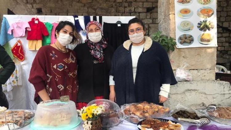 Taşhan’daki üretici kadınlar stantlarını Nisanur için açtı