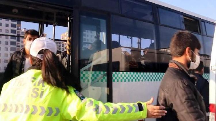 Siirtte toplu taşıma araçlarındaki fazla yolcuları polis evlerine bıraktı
