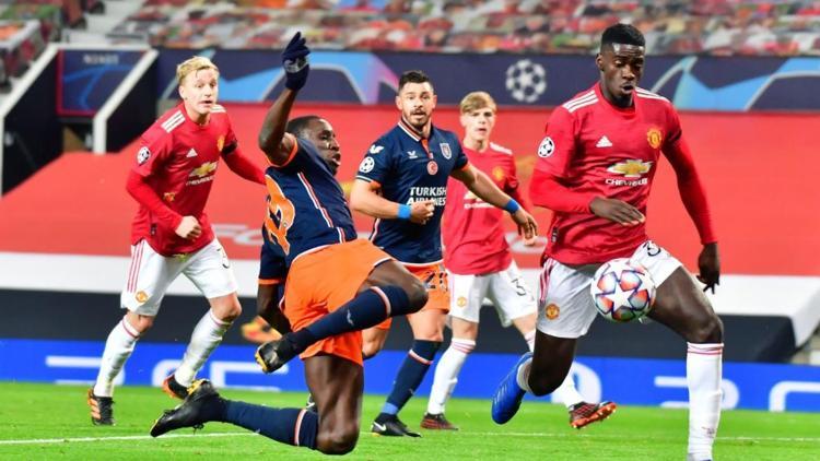 Başakşehir, Manchester United maçı sonrası İngiltereden ayrıldı