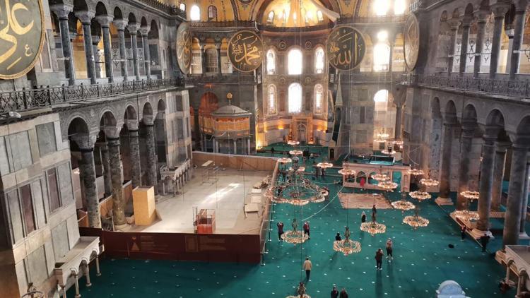 Ayasofya-i Kebir Camiinde restorasyon ve konservasyon için kurulan iskele söküldü