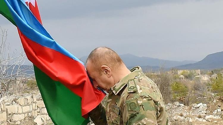 Azerbaycan 10 Kasım tarihini Zafer Günü ilan etti