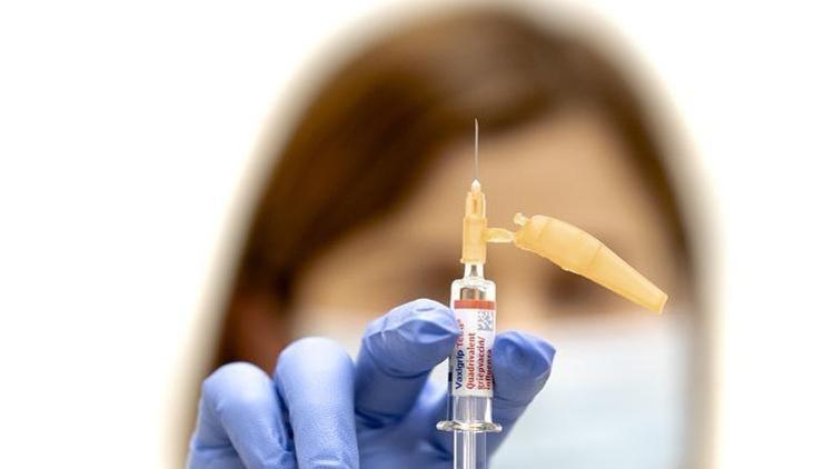 Hollanda, 4 Ocak’ta ilk koronavirüs aşısının yapılacağını açıkladı