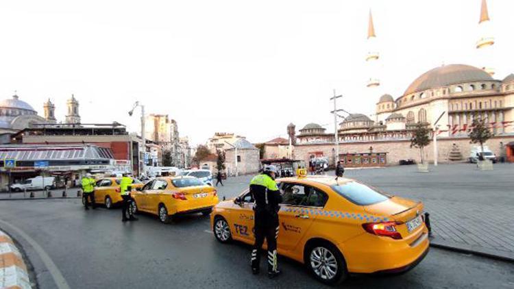 Taksim Meydanında taksiler denetlendi