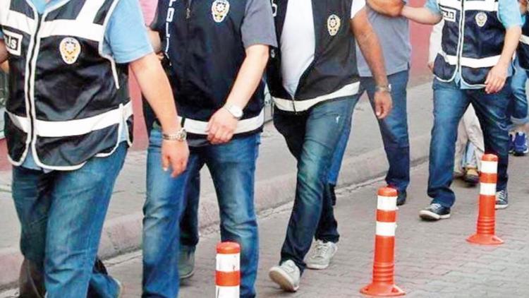 FETÖ’nün mahrem imamları çözüldü Polis tekniğiyle hücre evlerini incelemişler