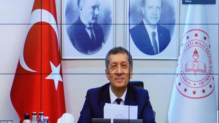 Bakan Selçuk: Eğitimde fırsat adaleti prensibini, uzaktan eğitimde de önceledik