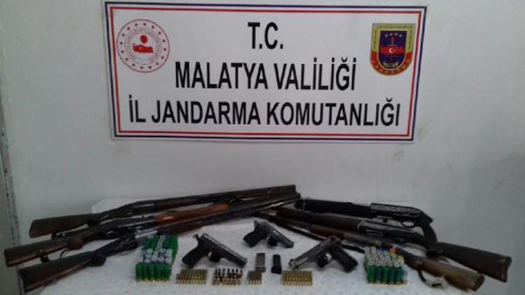 Malatyada silah kaçakçılarına operasyon: 3 gözaltı