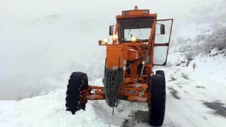 Tuncelide kardan kapanan 83 köy yolu, ulaşıma açıldı