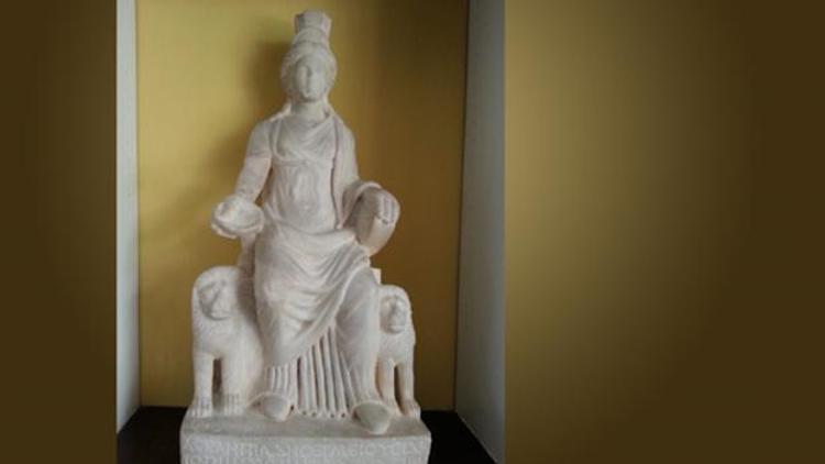 1700 yaşındaki tanrıça Kybele ana vatanı Türkiyeye dönüyor