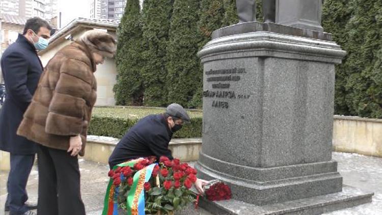 Azerbaycan ulusal lideri Haydar Aliyev Ukraynada anıldı