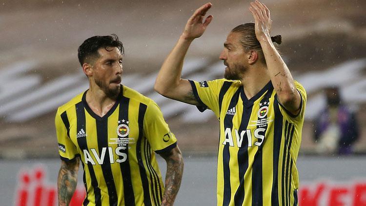 Son Dakika | Ağır yenilgi sonrası Fenerbahçe soyunma odasında öz eleştiri İşte yaşananlar...