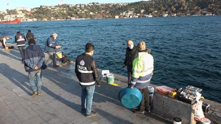 Beşiktaş’ta olta balıkçılarına koronavirüs denetimi