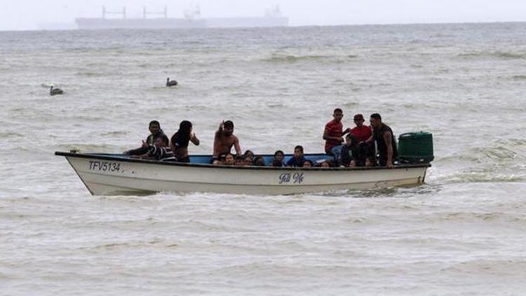 Venezuela açıklarında göçmenleri taşıyan bot battı: 14 kişi hayatını kaybetti