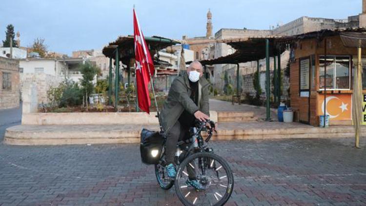 Türkiyeyi tanıtmak için Almanyadan bisikletle yola çıkan gurbetçi Mardinde