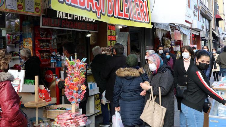 Eskişehirde, Milli Piyango biletlerine yoğun ilgi