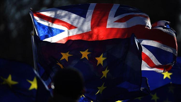 Avrupa Parlamentosu, Brexit anlaşması için İngiltereye 3 gün mühlet verdi