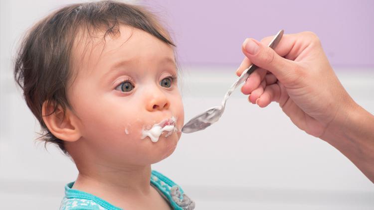 Bebeklerde ek gıdaya geçişte nelere dikkat edilmeli