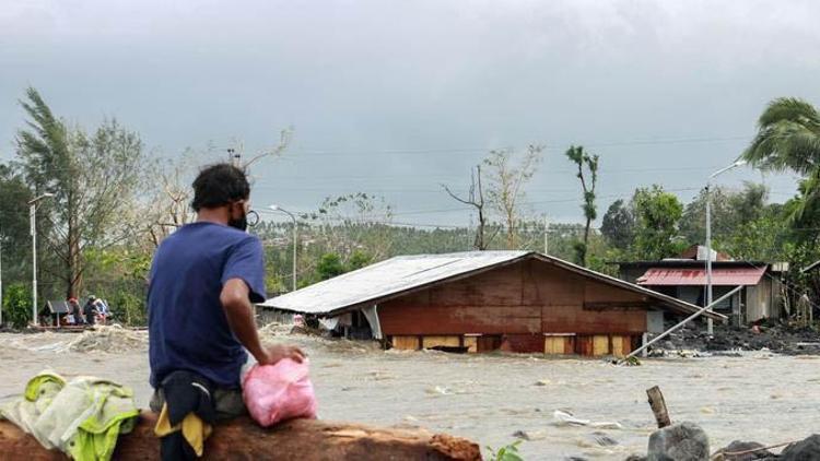 Filipinlerde sel ve toprak kaymaları: 8 ölü