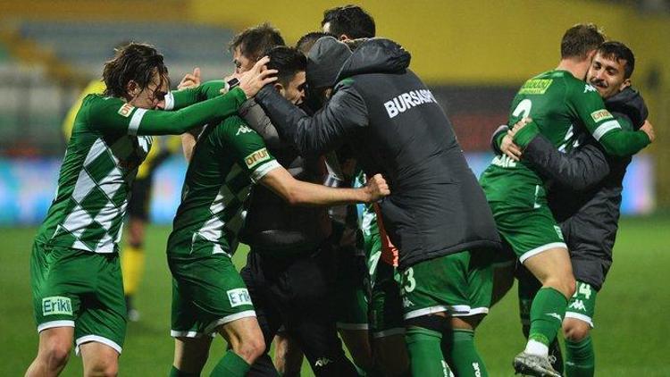 Kupa yorgunu Bursaspor, İstanbulspor maçının son bölümünde açıldı