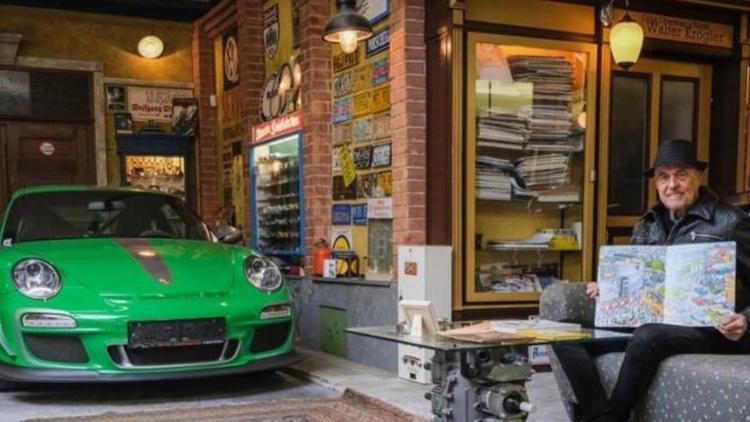 Avusturyalı otomobil tutkunu koleksiyonuna 80’inci Porscheu ekledi