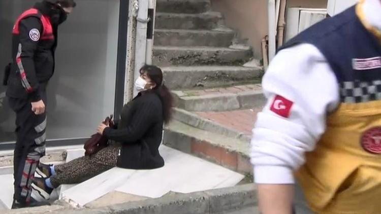 Son dakika haberleri... Üsküdarda feci olay Yaralı kadınlar sokağa çıkıp yardım istedi