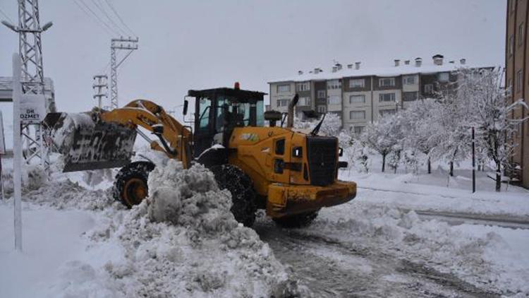 Bitlis’te kapalı köy yolları, ulaşıma açılıyor