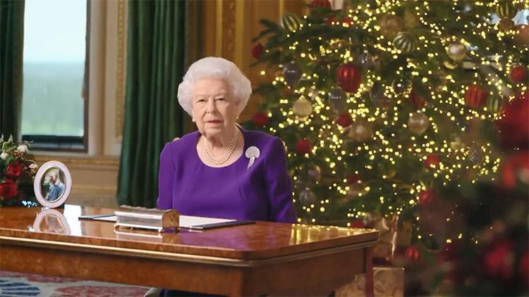 İngiltere Kraliçesi ulusa seslendi: Yalnız değilsiniz