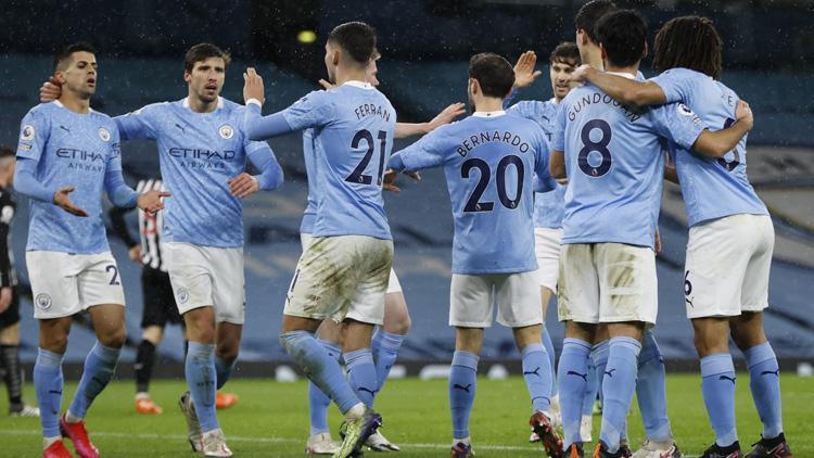 Manchester City, İlkay Gündoğanın gol attığı maçta kazandı