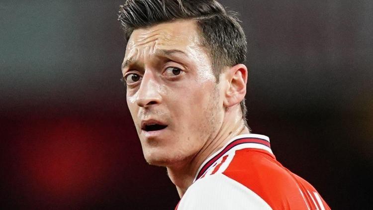 Fenerbahçenin istediği Mesut Özile Juventus kancası