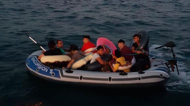 Marmaris açıklarında 9 düzensiz göçmen kurtarıldı
