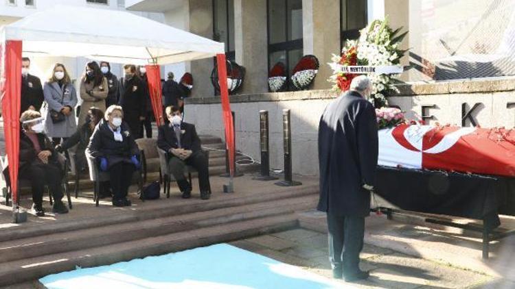 Kalp krizinden ölen ODTÜ eski rektörü Ahmet Acar için üniversitede tören
