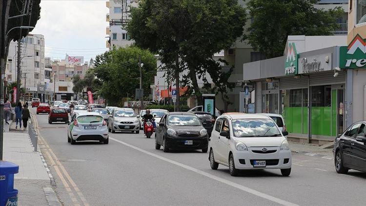 Son dakika: Kıbrısta sokağa çıkma yasağı ilan edildi