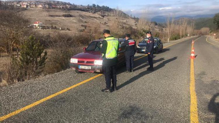 Bursada jandarmadan yılbaşı denetiminde 18 kişi gözaltına alındı