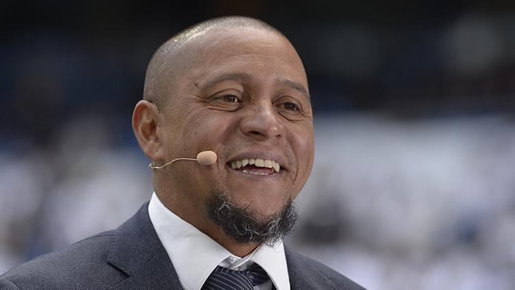 Roberto Carlos: En iyi kararım Fenerbahçeye transfer olmaktı