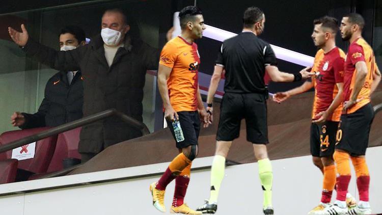Galatasaray - Antalyaspor maçı sonrası yıldız isme olay sözler Basiretsiz