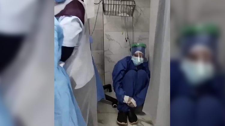 Mısırda salgın hastanesinde oksijen tüpü yetersizliği