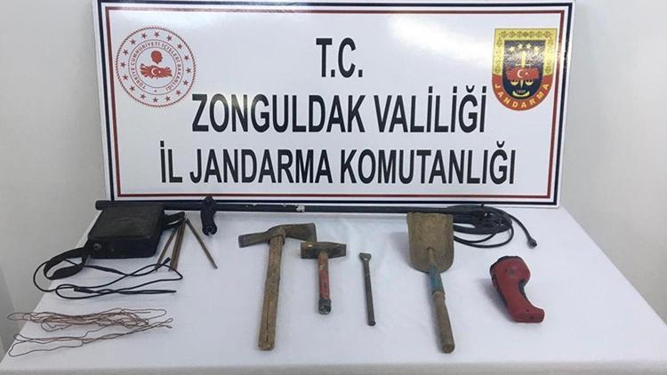 Jandarmadan izinsiz kazıya suçüstü