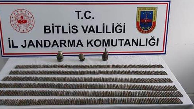 Bitlisde PKK sığınaklarında mühimmat ele geçirildi