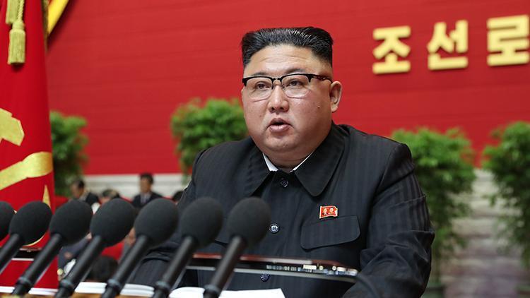 Kuzey Koreden başarısızlık itirafı Kim Jong-unun sözlerini bütün salon pür dikkat dinledi