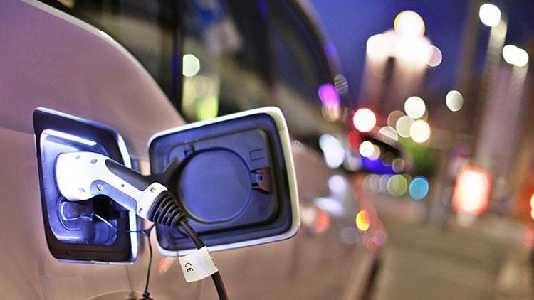 Geçen yıl 394 bin elektrikli otomobil trafiğe çıktı