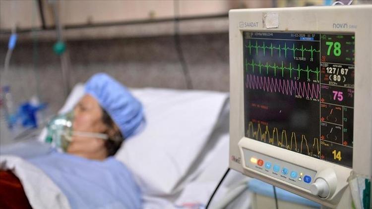 İran Sağlık Konseyi: Kovid-19 süresince 200ü aşkın doktor öldü, 3 bini ülkeden ayrıldı