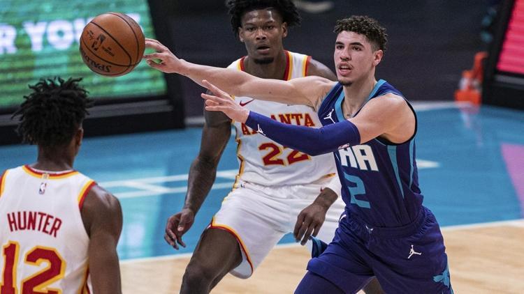 NBAde Gecenin Sonuçları | LaMelo Ballun tarihi gecesi En genç triple-double yapan oyuncu...